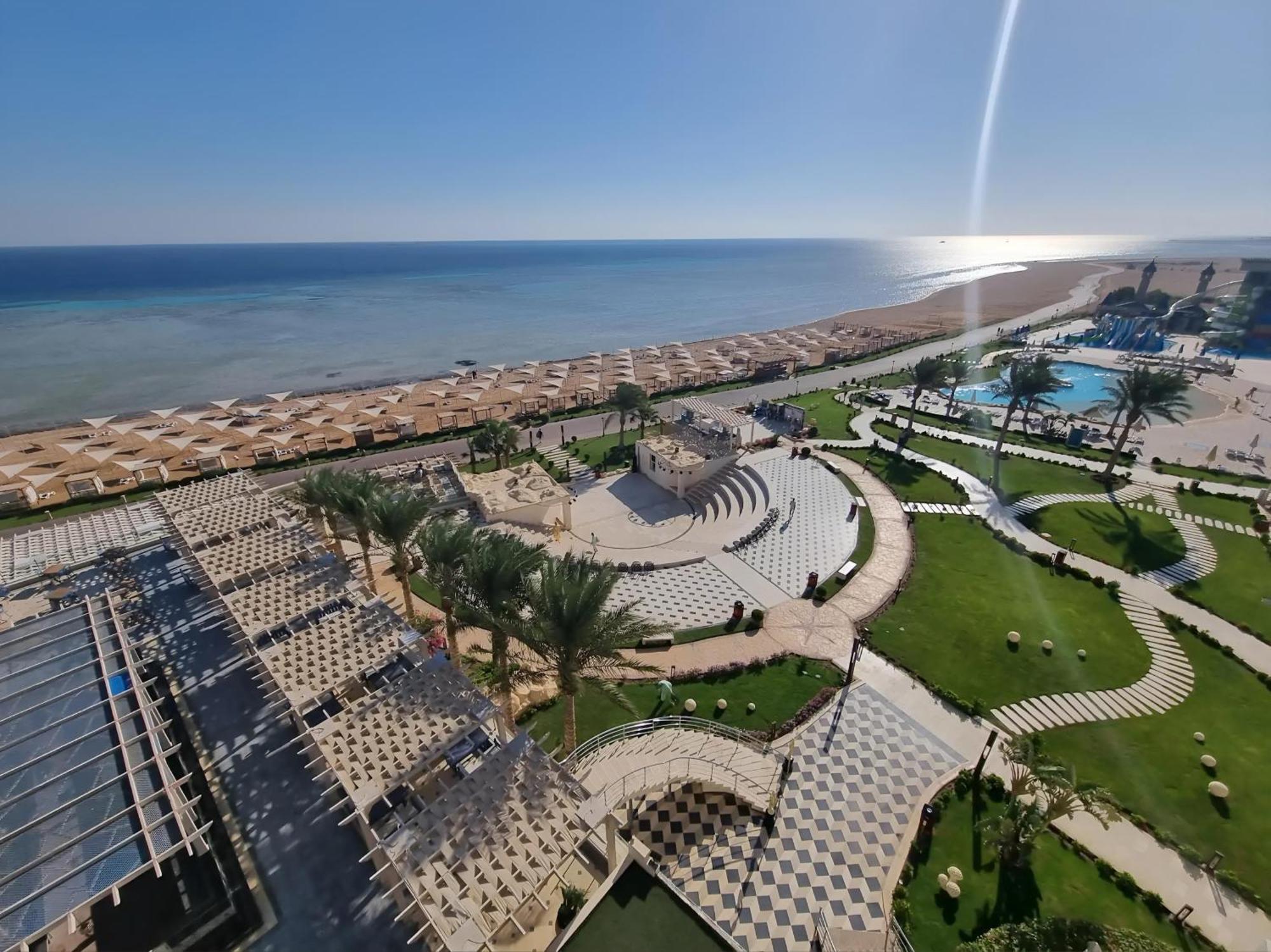 Luxury Beachfront Studio- Foreign Nationals Only Hurghada Eksteriør bilde